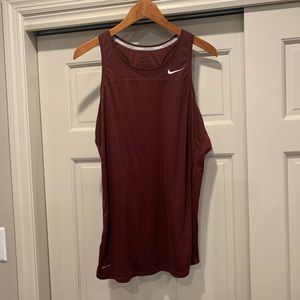 Nike running tank, Maroon size:XL